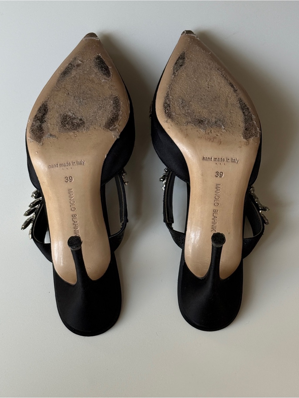 Manolo Blahnik Lurum 90mm Embellished Satin Mules – Size 39 - Picture 5 of 6